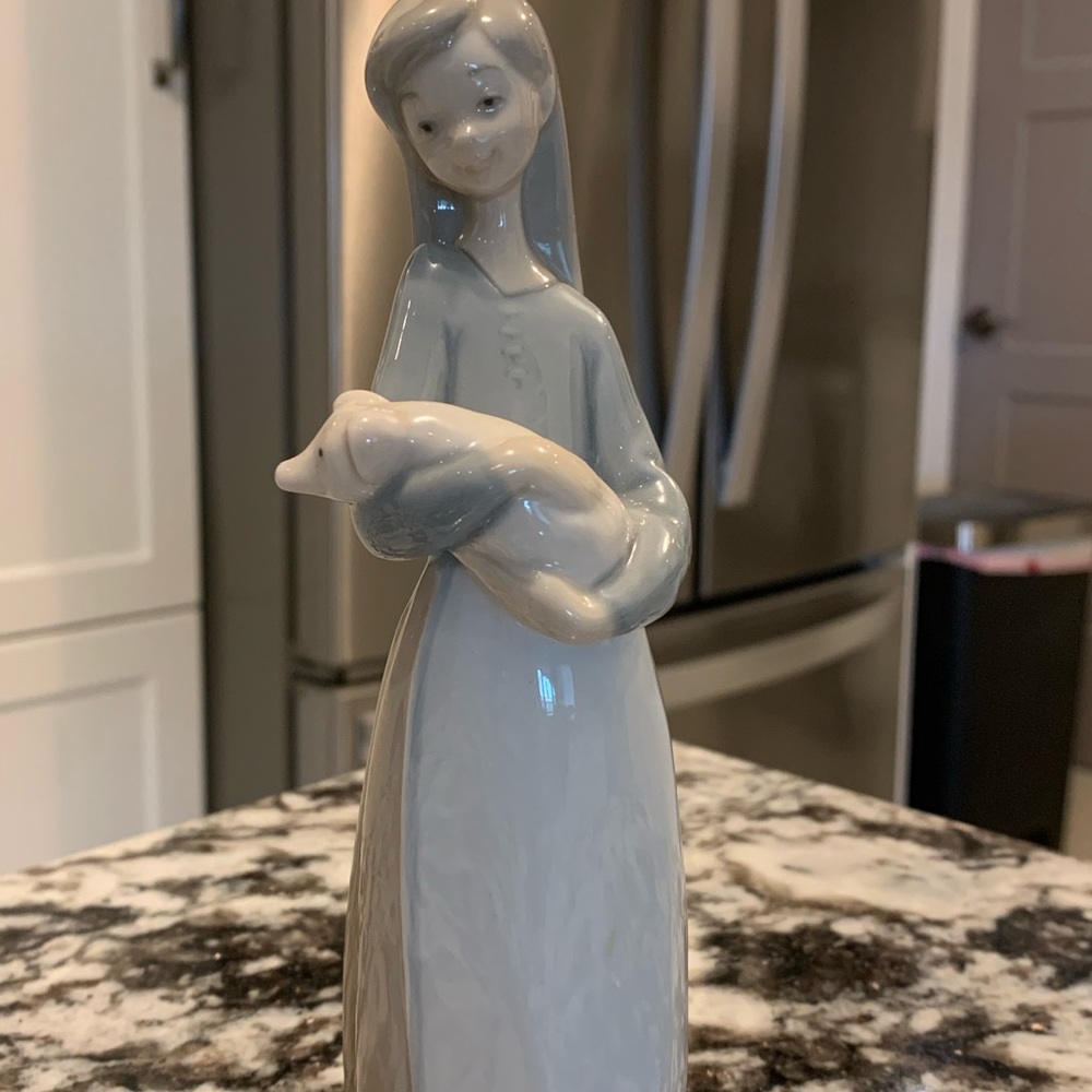 Lladro #1011 - Girl With Pig Figurine
